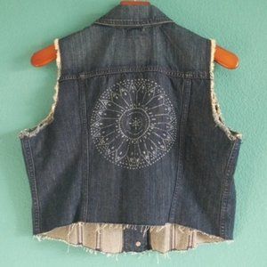 NWT {Levi's} Denim Cutoff Distressed Button Down Vest